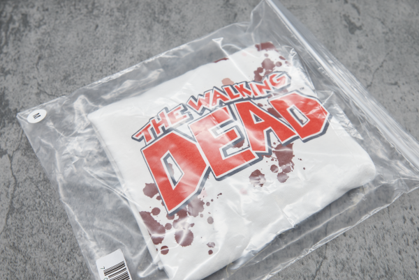 SKYBOUND THE WALKING DEAD T-SHIRT PACKAGED